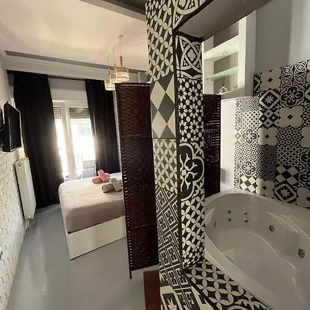 Vip Apt. Pezodromos Kalamarias Thessaloniki Exterior photo