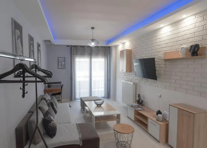 Vip Apt. Pezodromos Kalamarias